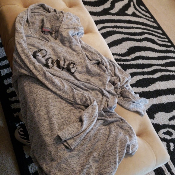 Used once Cute hoodie top cleaning out my closet - Picture 1 of 3